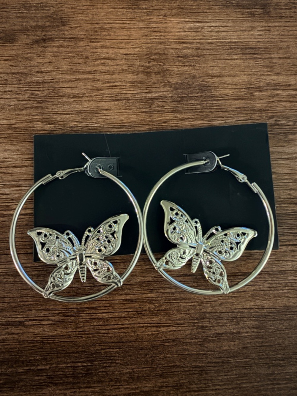 🦋 Silver Butterfly Hoop Earrings 🦋 - Women Jewelry